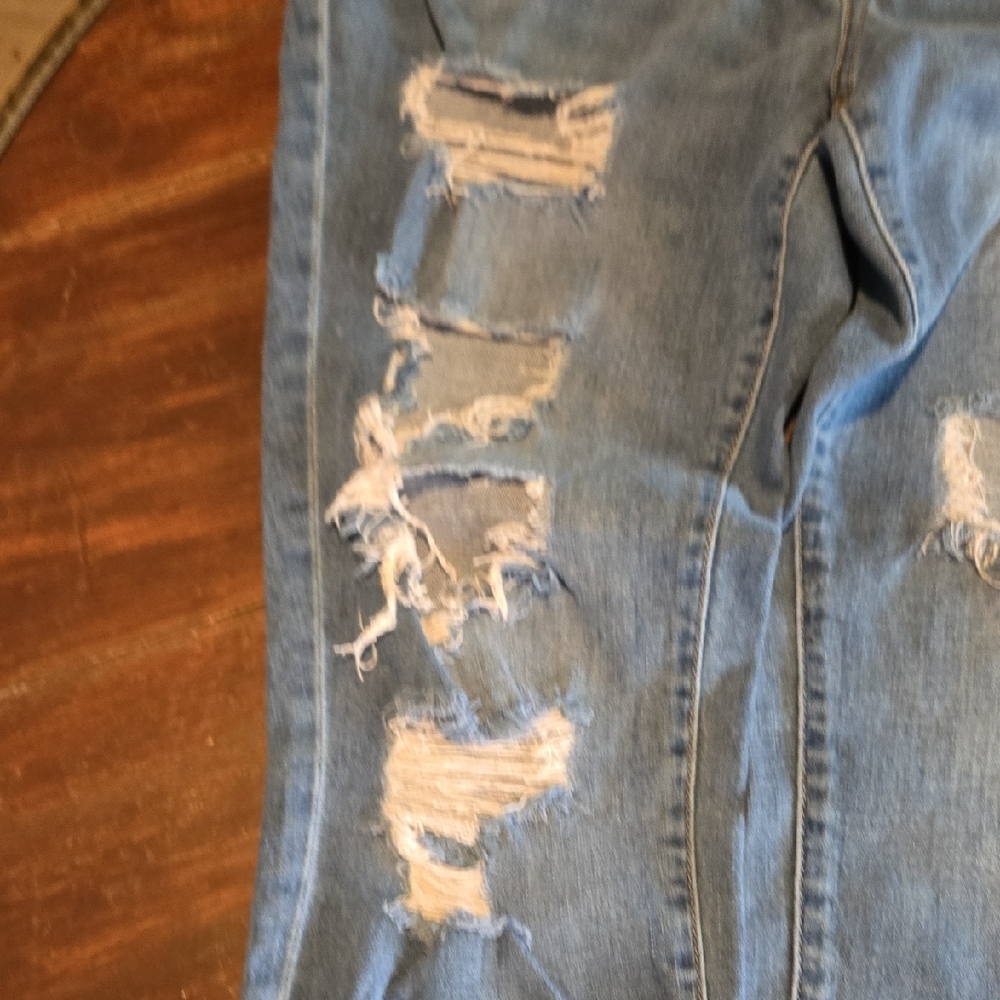 New York & Co. SOHO Distressed Light Blue Women's Skinny Jeans #938 - Picture 4 of 13